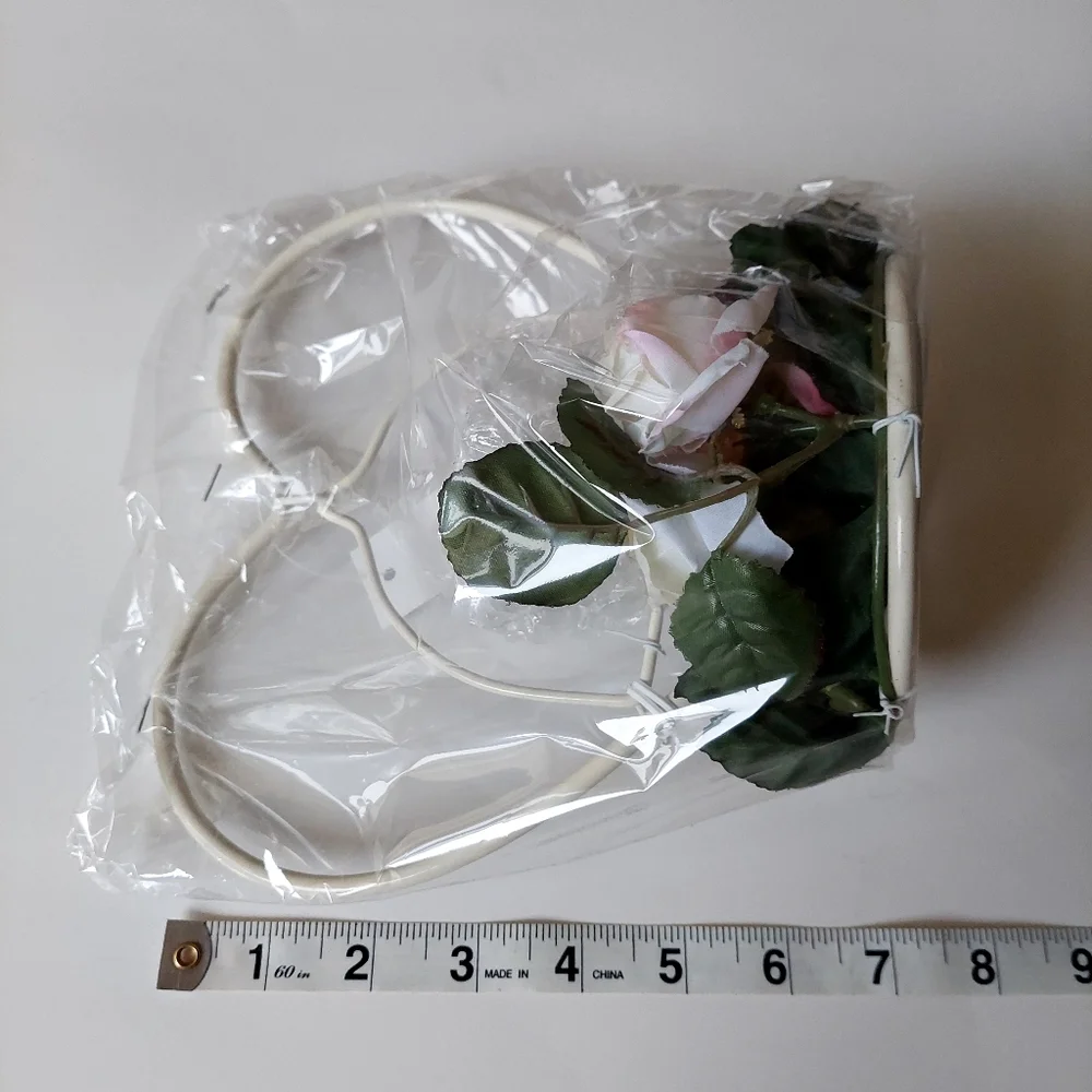 ✨️ACCENTS Heart Candleholder NIB